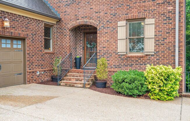 Custom built home in a great location in Brentwood