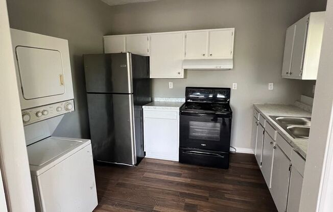 3 Bedroom Duplex - Newly Renovated - Downtown Wilmington!