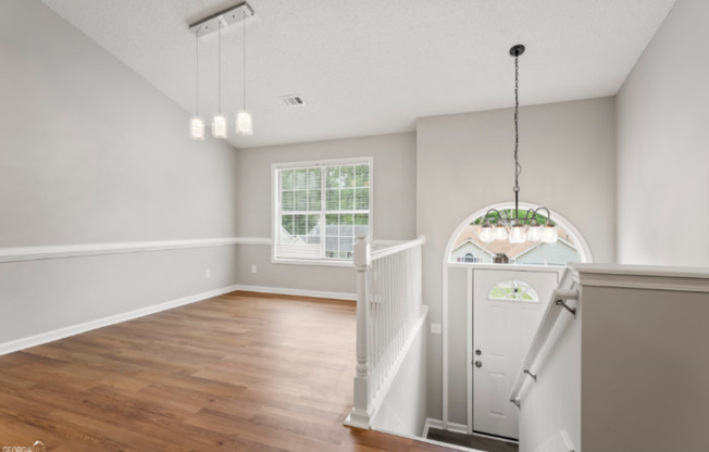 298 FALLVIEW DR