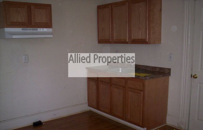 1 bed, 1 bath, 844 sqft, $600, Unit 752-1