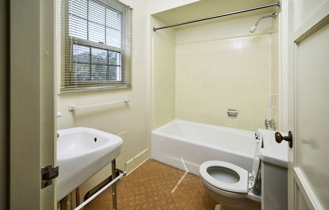 1 bed, 1 bath, 750 sqft, $1,500, Unit 23
