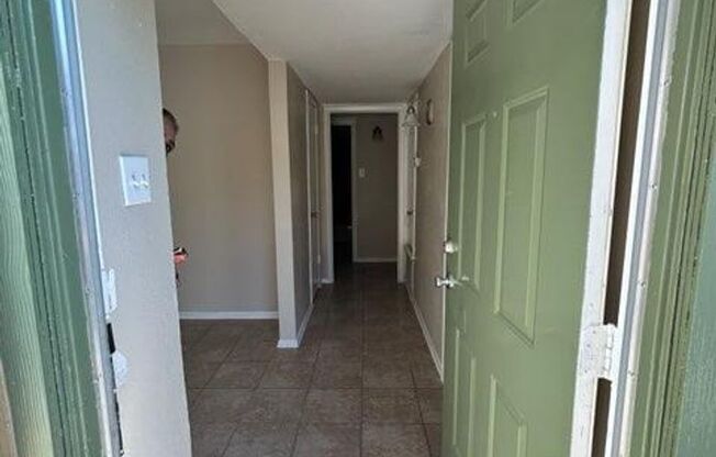 3 beds, 2 baths, 1,350 sqft, $2,055, Unit 3-1623-B