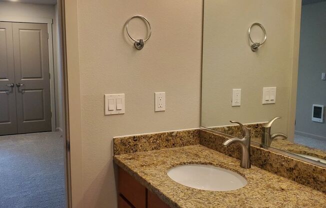 3 beds, 2 baths, 1,210 sqft, $2,550, Unit D-131