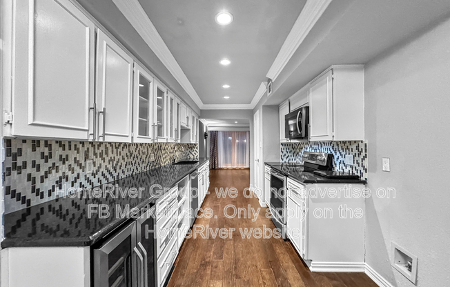 15922 ARCHWOOD LN
