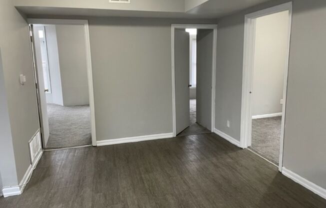 3 beds, 1 bath, 1,100 sqft, $1,700, Unit 3F