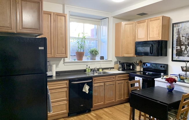 139 BEACON ST