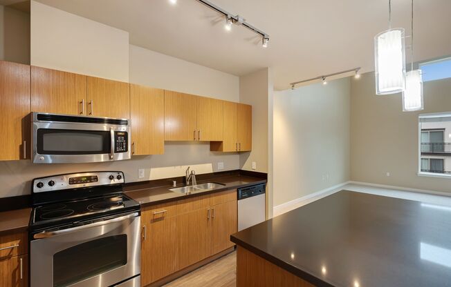 1 bed, 1 bath, 698 sqft, $1,995, Unit B145