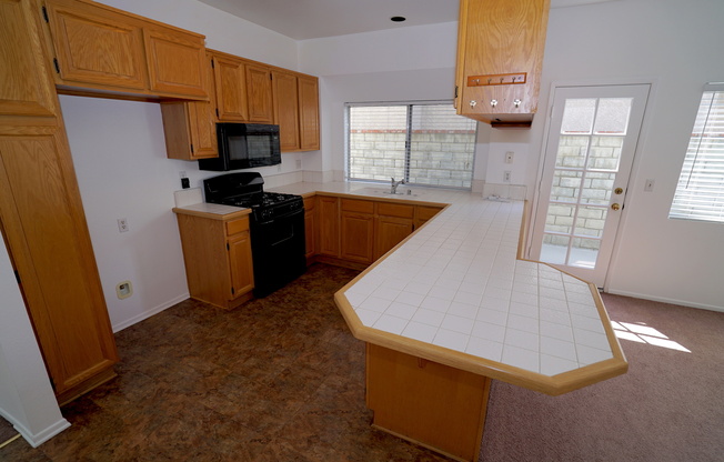 Mountain View Home for Rent in Saugus!