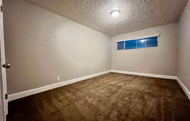 2 beds, 1 bath, 800 sqft, $895, Unit Unit 31