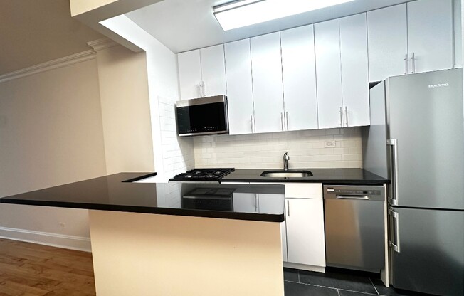 Studio, 1 bath, $4,095, Unit 4G