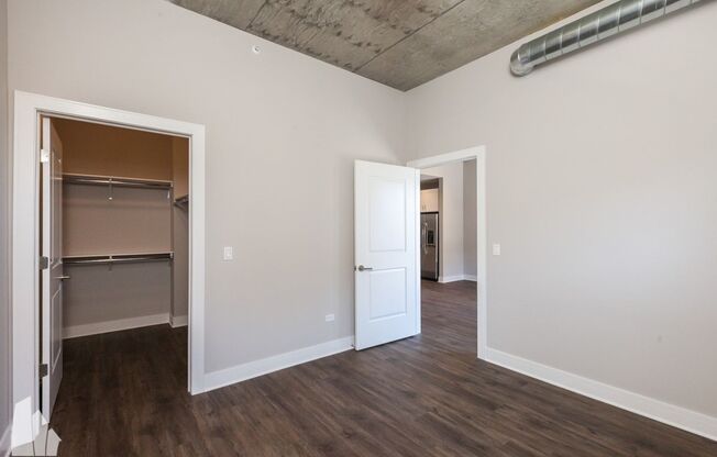 1 bed, 1 bath, 642 sqft, $3,100, Unit 3833-302