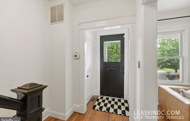 121 WEBSTER ST NW