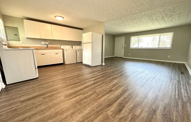 3 beds, 1 bath, $1,445