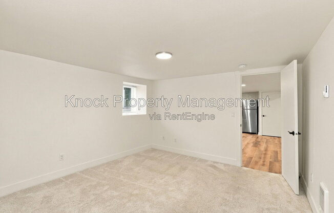 2 beds, 1 bath, 936 sqft, $1,700, Unit B