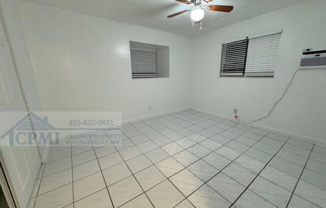 1 bed, 1 bath, 640 sqft, $1,575, Unit 11