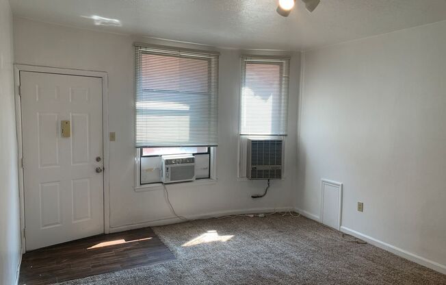 1 bed, 1 bath, 550 sqft, $1,095, Unit Unit 9