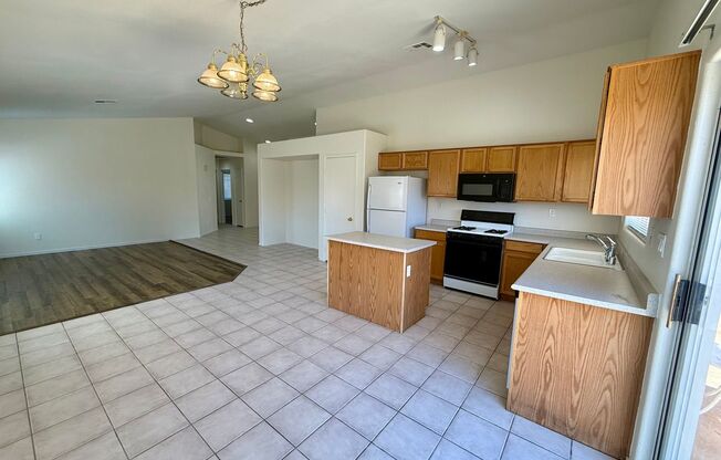 HOME FOR RENT CLOSE BY LOS PRADOS GOLF COURSE