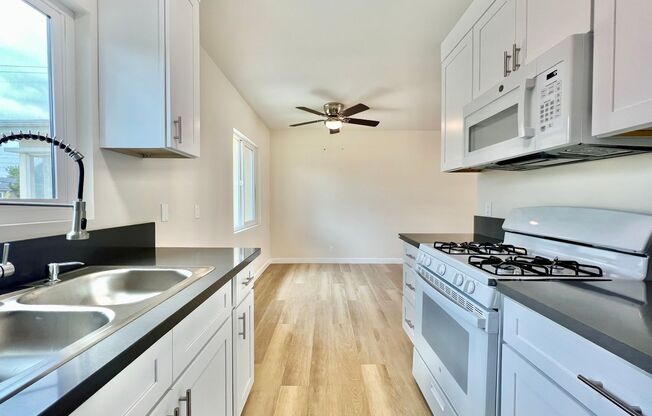 5540 Mammoth Ave.