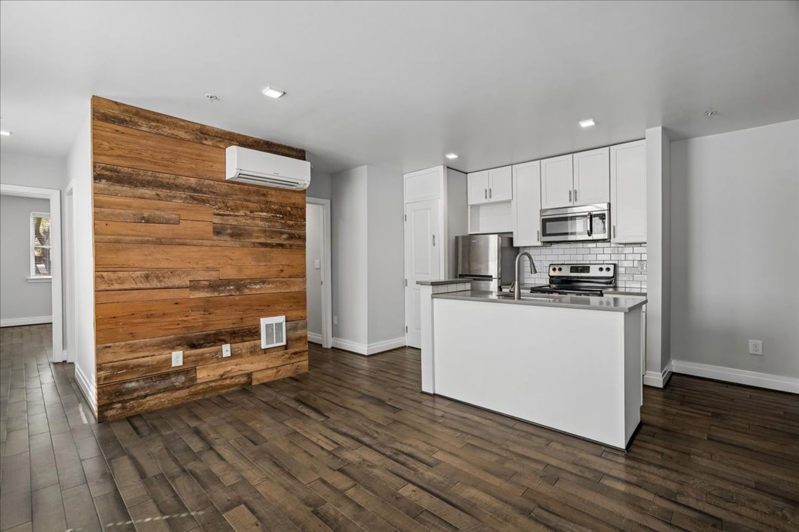 RAZDCPROPERTIES TRUST