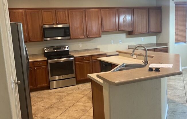 5B/ 3B home with Loft in San Tan Ranch