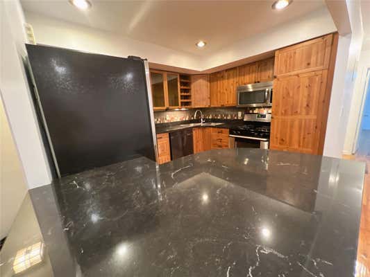 240 10 68 AVE