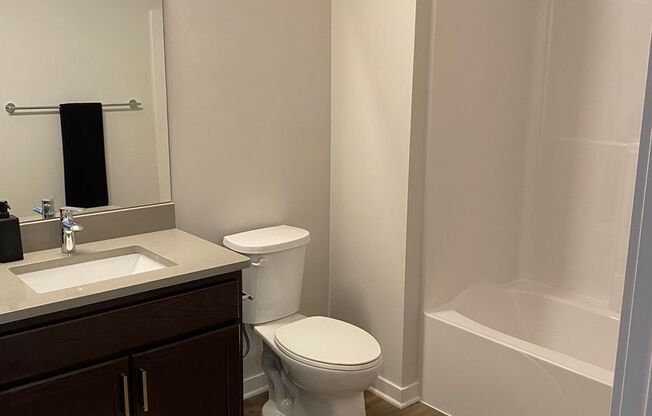 1 bed, 1 bath, 780 sqft, $1,450, Unit 211-B