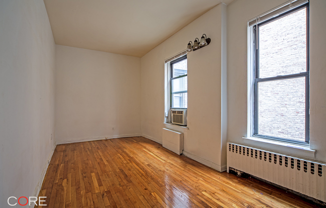 140 CLAREMONT AVE 