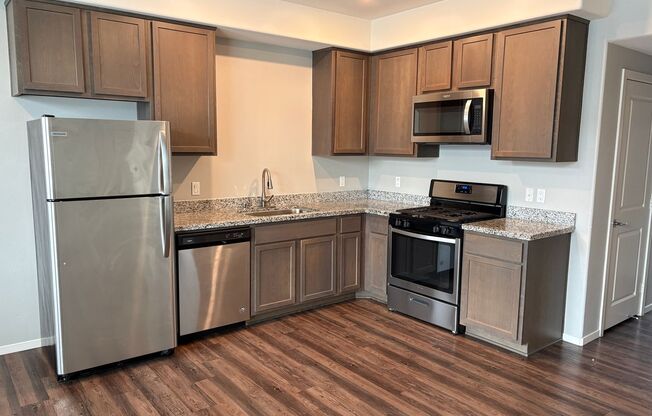 2 beds, 2 baths, 900 sqft, $2,895, Unit 126-304
