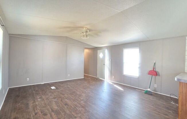 Mobile Home with a Double Carport in Commanders Palace - Frenship School District