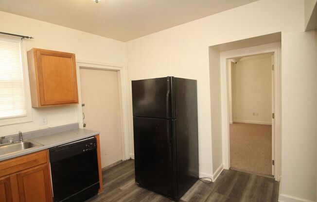 2 beds, 1 bath, 20 sqft, $1,395, Unit 5