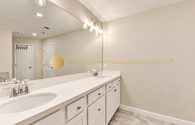 3 beds, 2.5 baths, $2,695