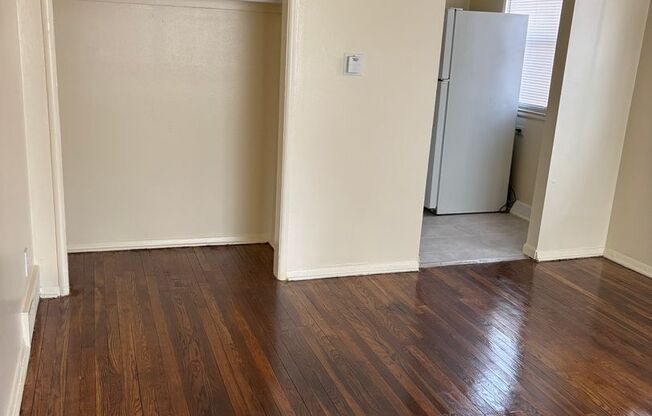 3623 N. 76th St.