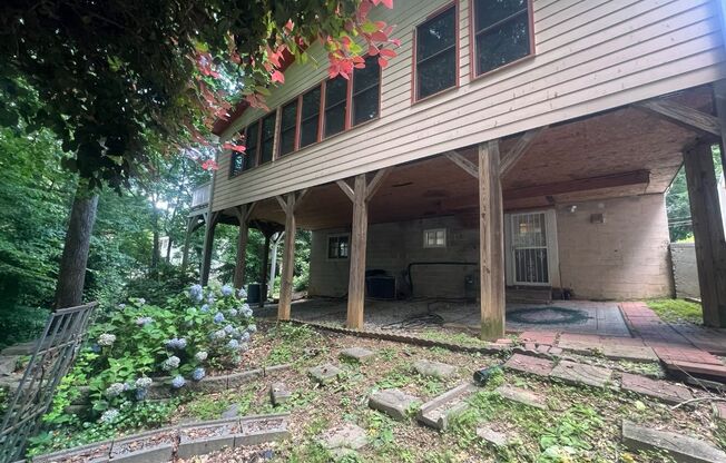 Huntley Hills - 4 BD, 3 Bath home in Chamblee