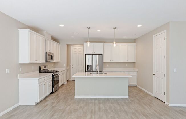 Beautiful Cadence 3 bedroom, 2.5 Baths, 2 car garage Townhome