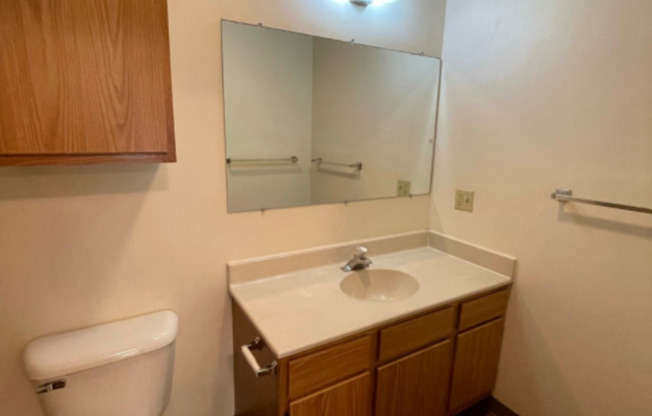 2 beds, 2 baths, 1,040 sqft, $1,075, Unit TE218X-228