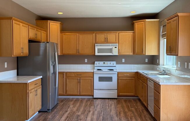 Spacious 4 Bed 3 Bath Home in a Prime Location in Kingsridge Estates.