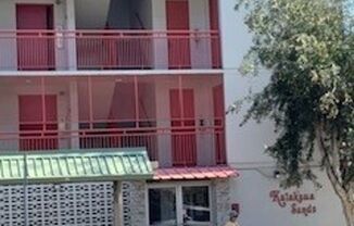 Kalakaua Sands- 1 bedroom 1 bath with 1 assigned parking