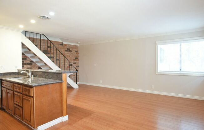 Beautiful 2 Bedroom 1 Bath Condo just steps from Downtown Campbell!