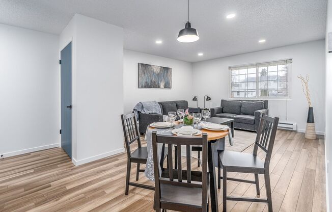 10417 E 4 AVE