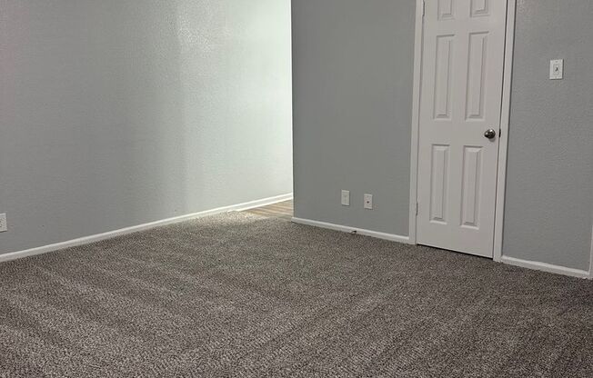 3 beds, 3.5 baths, 2,700 sqft, $1,999