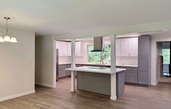 4 Bedroom home + Yard - Issaquah Schools