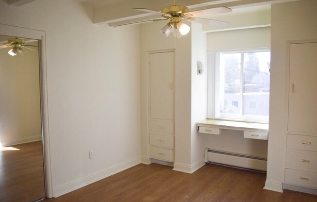 1 bed, 1 bath, $1,200