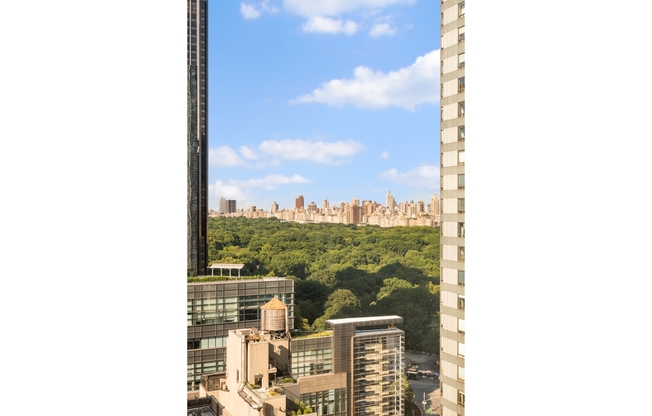 2 beds, 3 baths, 1,647 sqft, $14,500, Unit 33H