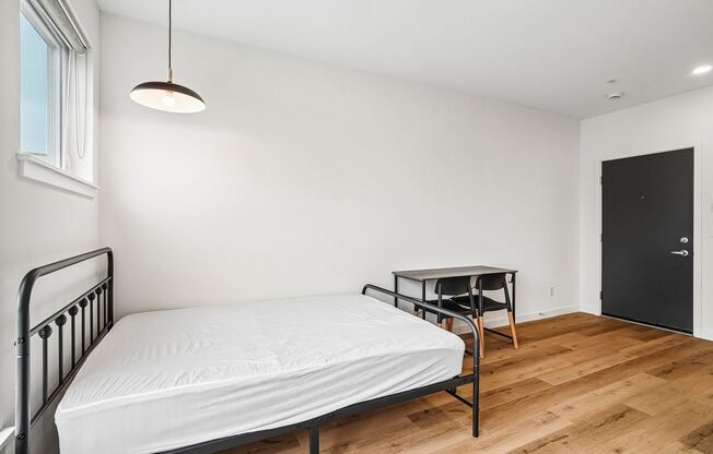 Studio, 1 bath, 250 sqft, $1,204, Unit 102