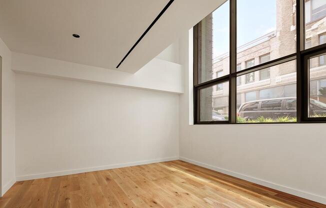 1 bed, 1.5 baths, 930 sqft, $5,995, Unit 105