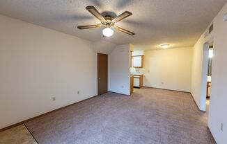 1 bed, 1 bath, 710 sqft, $675, Unit 10816-10