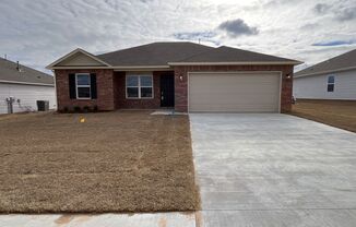 3 beds, 2 baths, $1,585