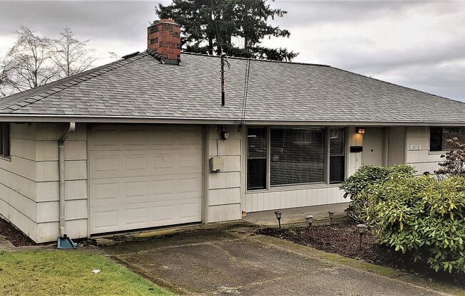 House For RENT:  Historic North Everett 2 br / 1 bath / garage