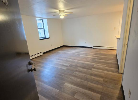 1812 S BRADDOCK AVE