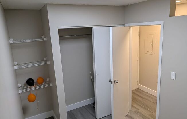 1 bed, 1 bath, 450 sqft, $850, Unit 304